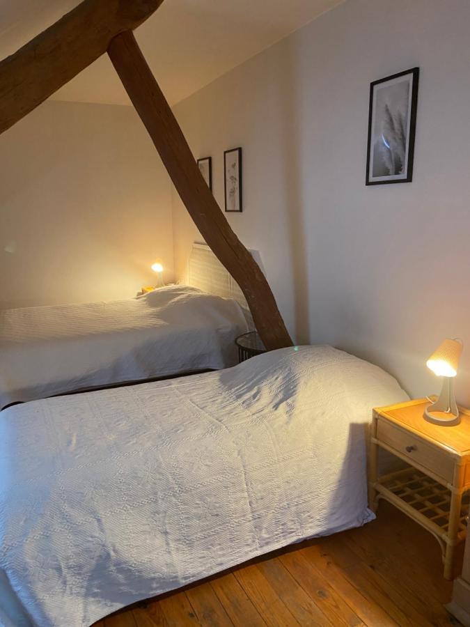 Gites « Le Clos Saint Hilaire » Mer Exteriör bild